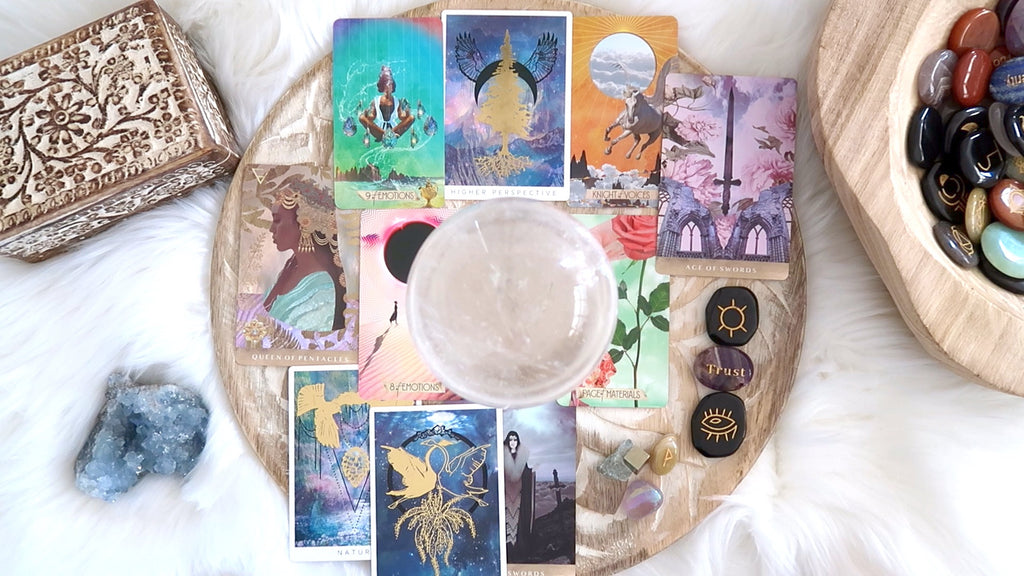 5 mins Recorded Video - Tarot + Crystal Reading - One Question - $40 AUD
